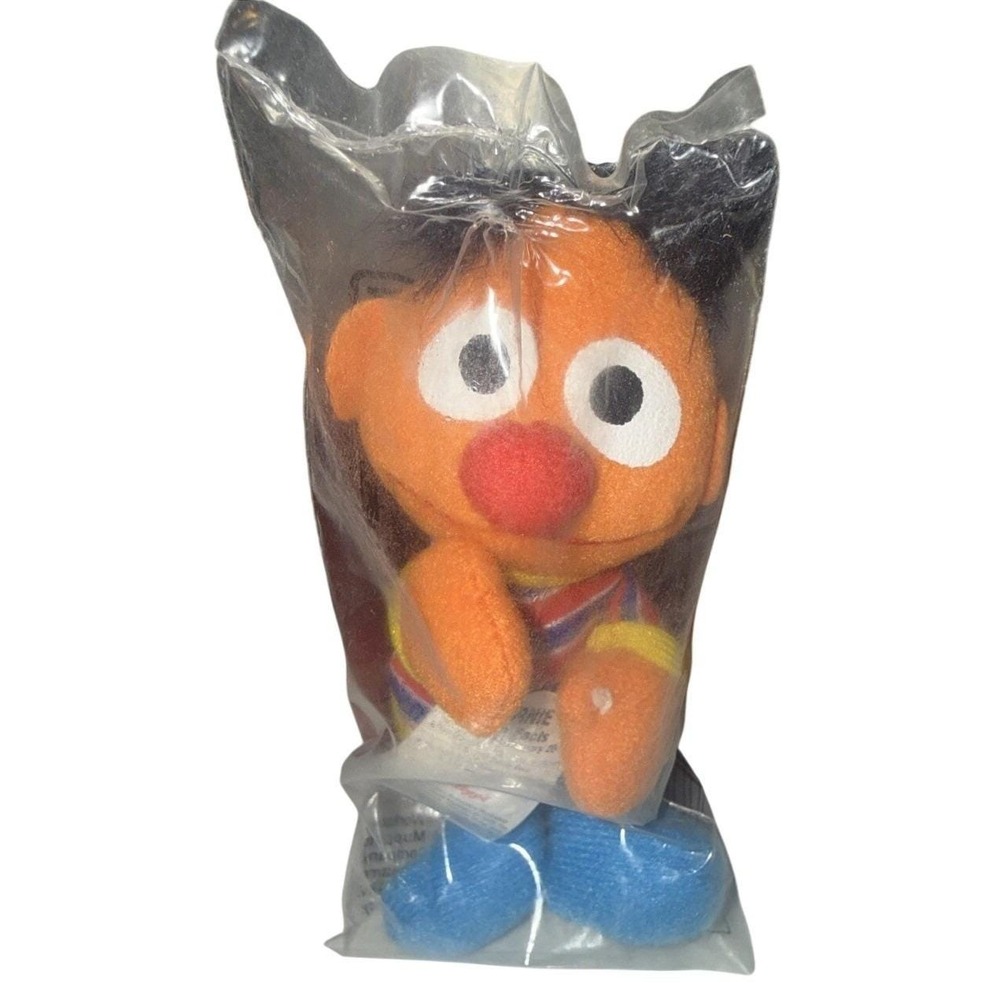 1999 Kellogg's Sesame Street Mini Beans 5" Ernie NEW Sealed Package